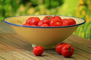 tomatoes-829281_1280